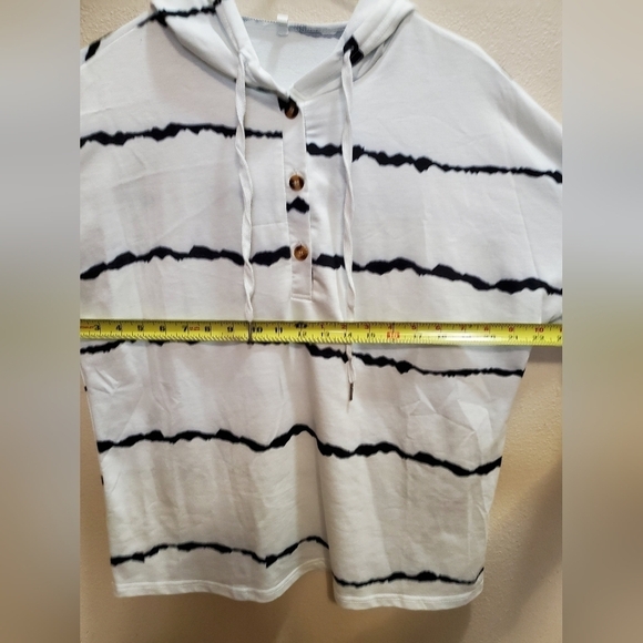 Black&White (Zebra Like) Striped Hoodie - Picture 11 of 15